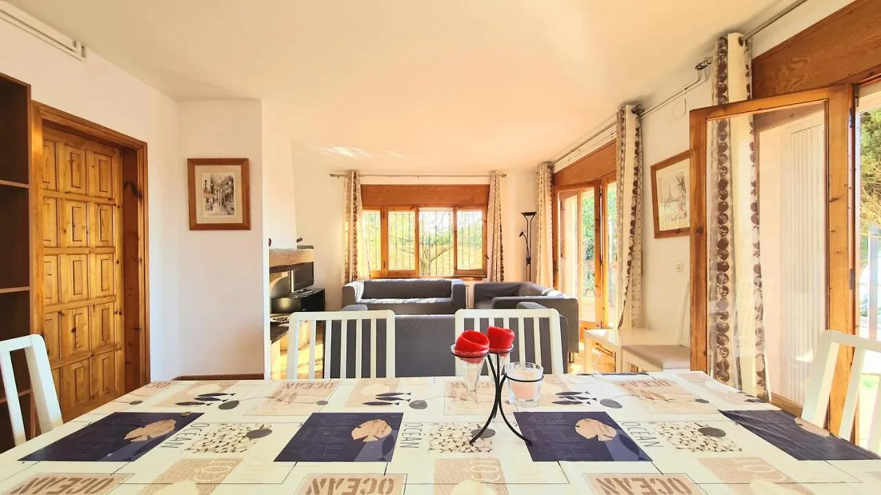 בית נופש יורט דה מאר Villa Majestic